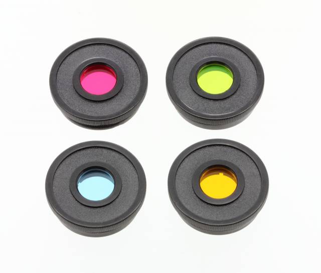 Set di filtri colorati BRESSER Essential 1,25" rosso, verde, blu, giallo 